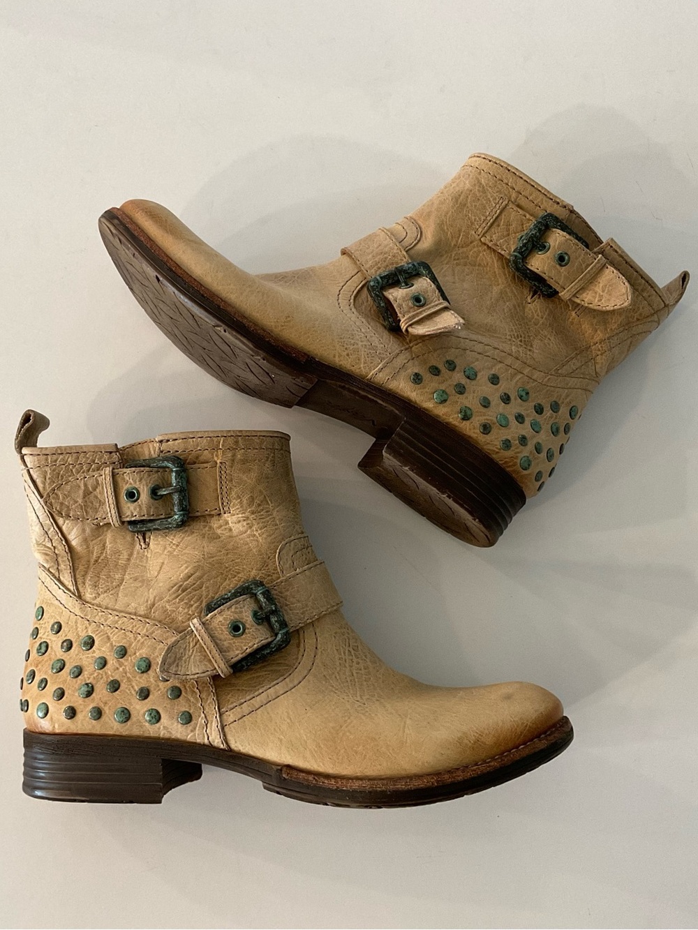 NAYA ANTHROPOLOGIE Agatha Distressed Studded Moto Boots in Tan/Taupe Size 8